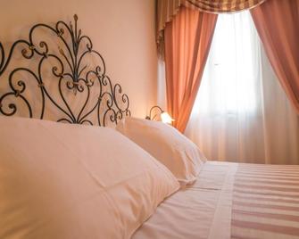 Hotel Terranova - Olbia - Makuuhuone