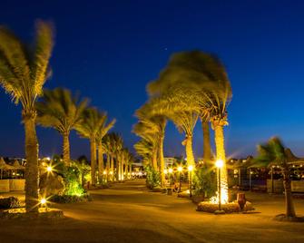 Arabia Azur Resort - Hurgada - Playa