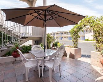 Motel 6 El Paso Airport Fort Bliss - El Paso - Balcony