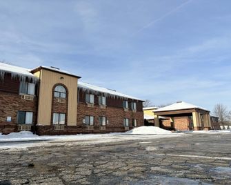 Americinn by Wyndham Holland MI - Holland - Rakennus