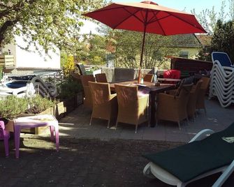 Cozy apartment (70 square meters) on the outskirts of Amberg - Amberg - Terasa