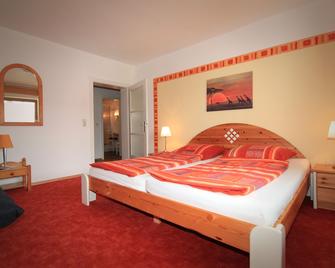 Ferienwohnungen Schmid - Lam - Schlafzimmer