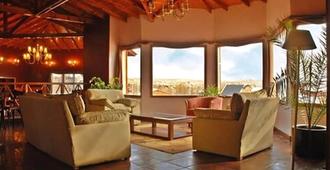 Hotel Picos Del Sur - El Calafate - Phòng khách