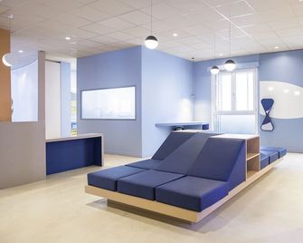 ibis Styles Toulon Centre Port - Tolón - Sala de estar