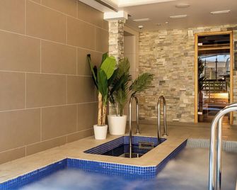 Coco Boutique Hotel & Spa - קארפאץ