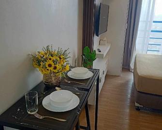 Studio with Balcony at The Loop Tower - Cagayan de Oro - Kitchen