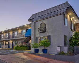 Motel 6 Gardena - Gardena - Budova