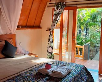 Florine's Garden - Pemenang - Habitación