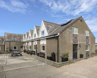 YSGO - 6 TY'N DON, family friendly, with a garden in Abersoch - Abersoch - Budynek