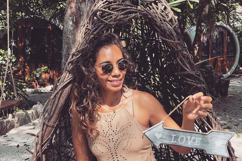 توبو تولوم هوستل