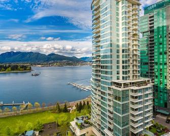 Pinnacle Hotel Vancouver Harbourfront - ונקובר - בניין