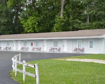 Great Lakes Motel - Fremont - Building