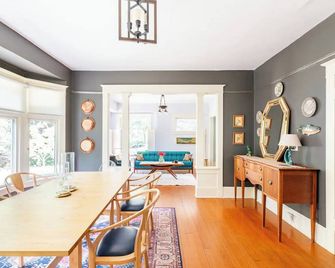 Mint Julep - Southern hospitality in Seattle - Seattle - Dining room