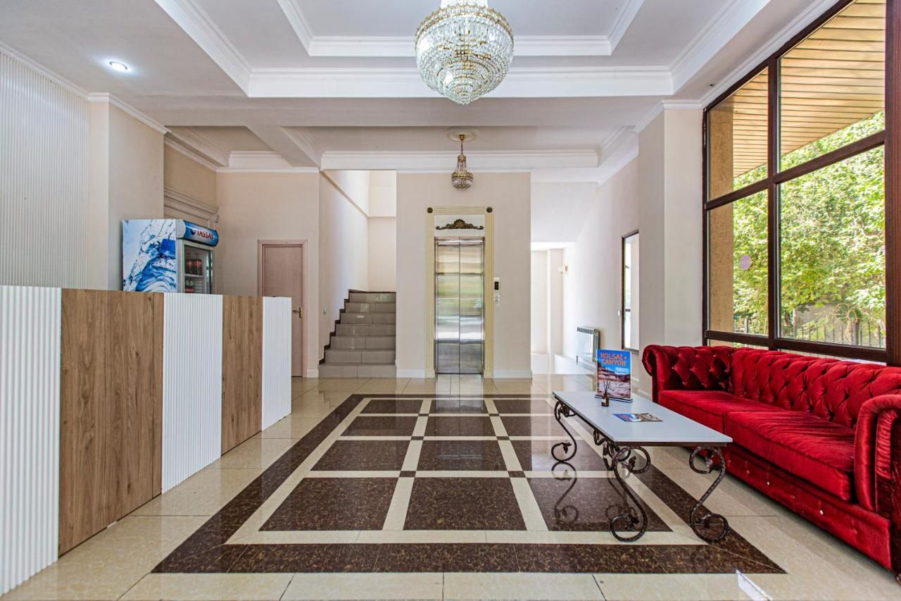 Kaier Hotel