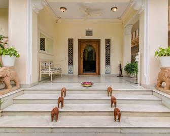 Akshay Niwas Boutique Hotel By Amantra - Udaipur - Hành lang