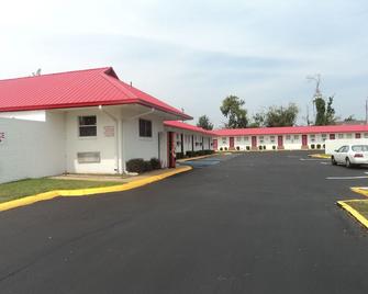 Ole English Inn - Tuscaloosa - Building