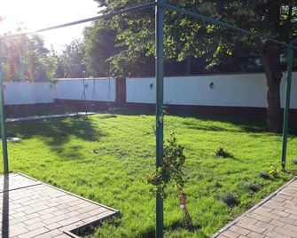 Iarca Cottage - Bucarest - Extérieur