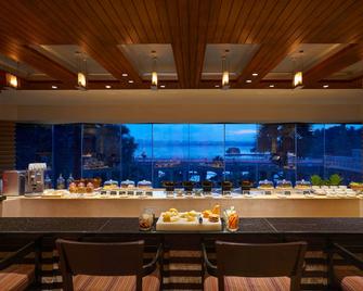 Courtyard by Marriott Hyderabad - Hyderabad - Lounge