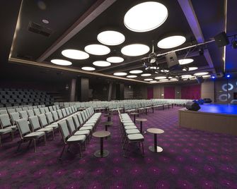 Akra Fethiye The Residence Tui Blue Sensatori – Adults Only - Fethiye - Neuvotteluhuone