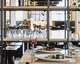Plough Hotel - Melbourne