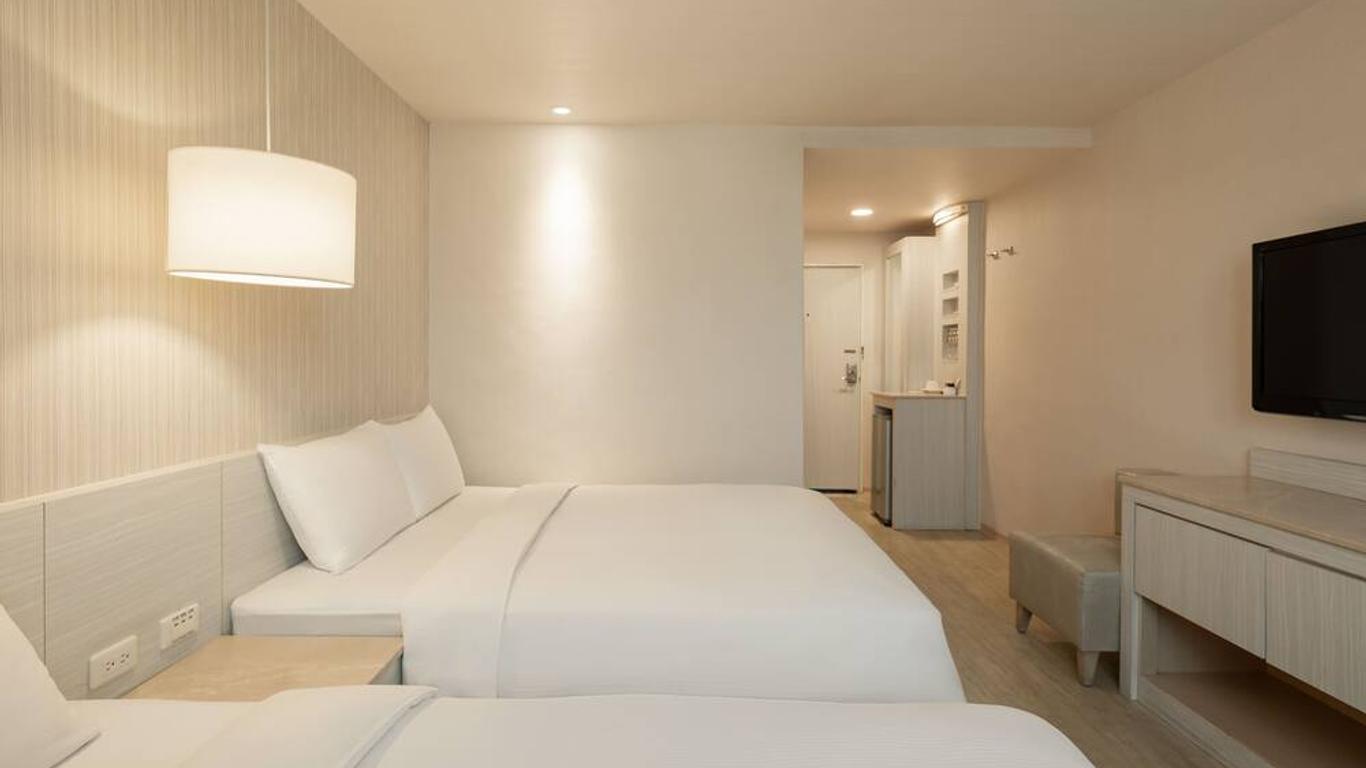 Kindness Hotel Houyi Jiuru