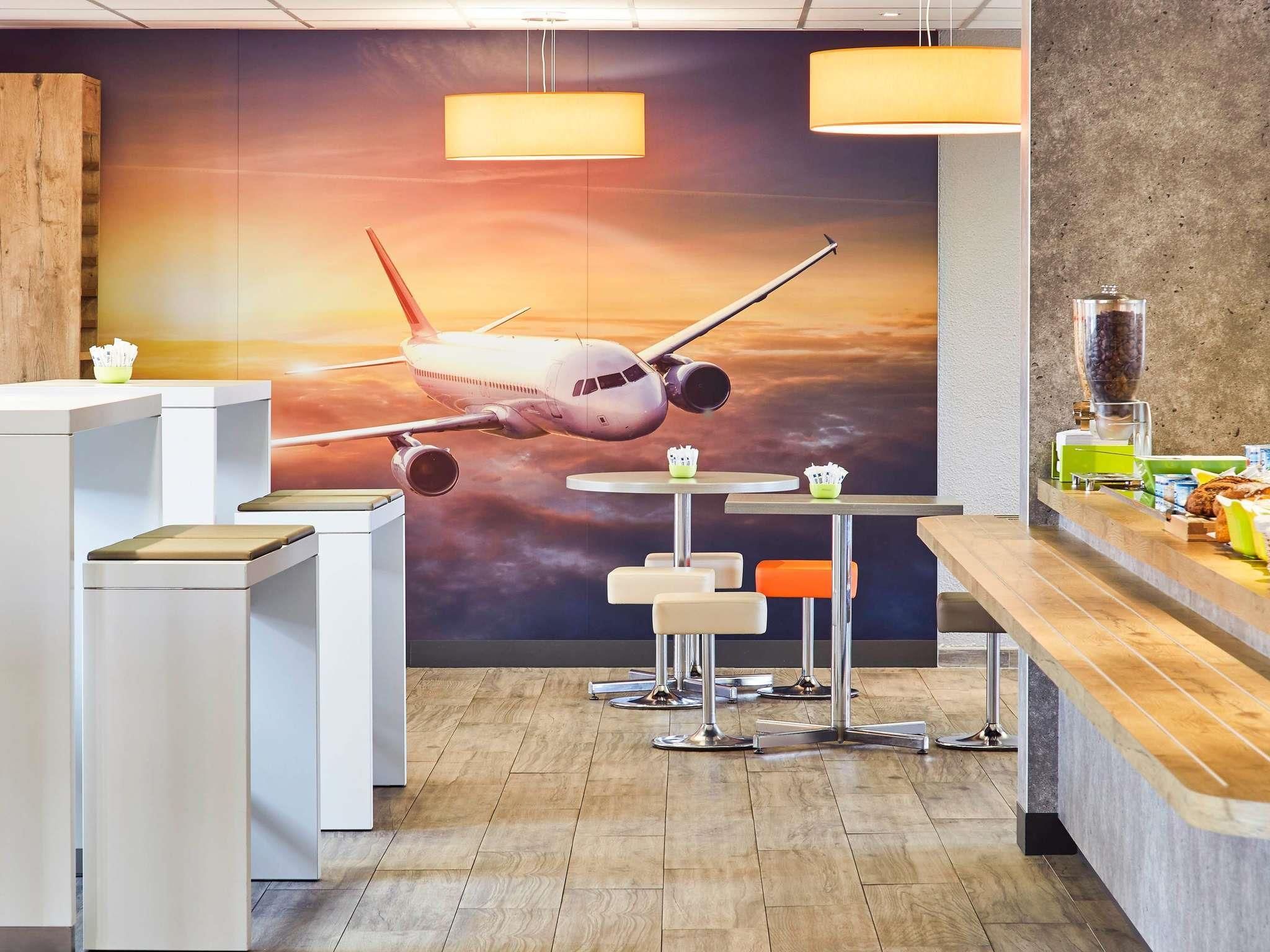 ibis budget Aéroport Marseille-Provence - Marignane - Bâtiment