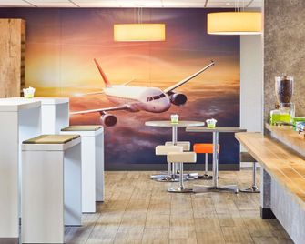 ibis budget Aéroport Marseille-Provence - Marignane - Bâtiment