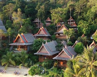 Phi Phi Relax Beach Resort - קופיפי