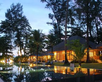 Bangsak Village - Khao Lak - Outdoor view