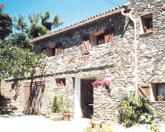 Campagne le bas Bérard G1391 - La Garde-Freinet - Edificio