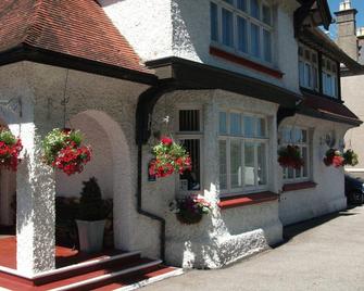 The Red House Guest House - Falmouth - Edificio