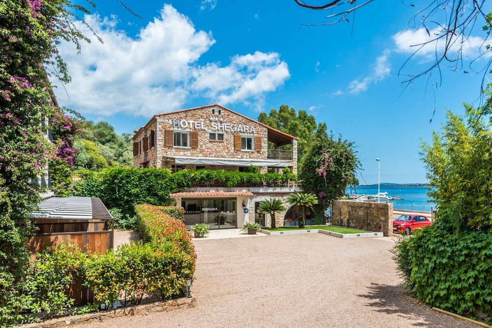 أوتل شيجارا - بورتو-فيكيو - مبنى