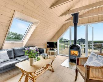Four-Bedroom Holiday Home In Skjern - Skjern - Living room