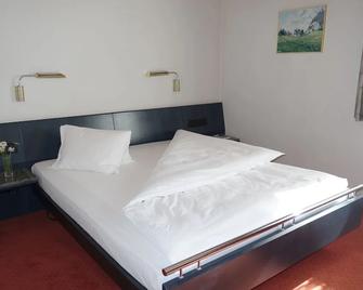 Gasthof Kreuz Egerkingen - Egerkingen - Bedroom