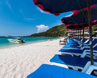 Suntosa Resort - Pattaya - Strand