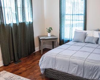The Brookfield Escape- 30 min to Chicago - Brookfield - Bedroom