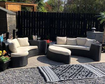 Cleomack House - Newry - Patio