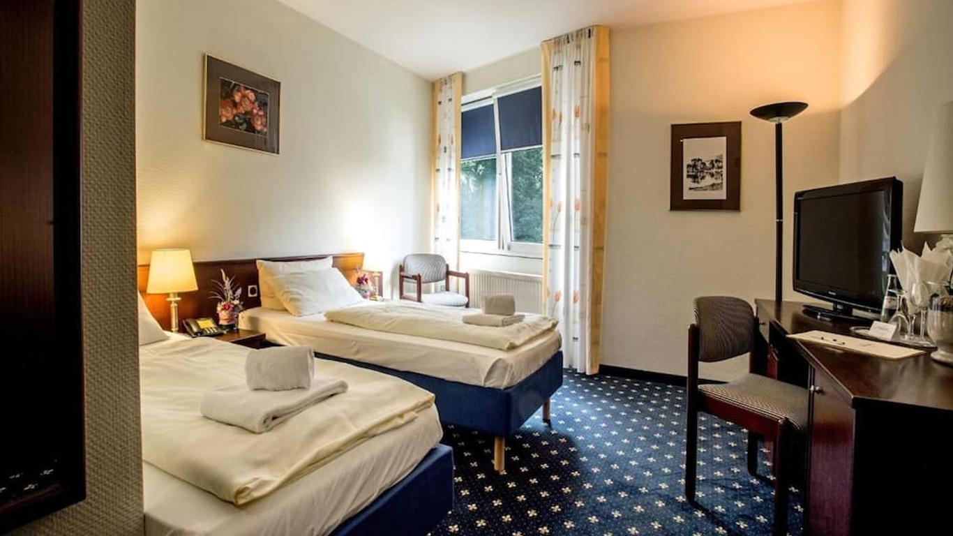 Parkhotel Papenburg by Hackmann