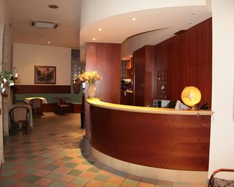 Hotel dei Messapi - Muro Leccese - Front desk