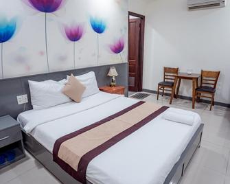 Luxury Hotel - Ho Chi Minh City - Bedroom
