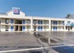 Motel 6 Kingston - Kingston - Gebouw