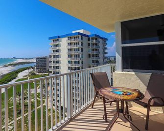 Estero Beach & Tennis Club 906C Vacation Condo w/ Fabulous Gulf View! Super Rates! - Fort Myers Beach - Balcony