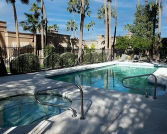 Cozy Cave Creek/Carefree Condo - Carefree - Pool