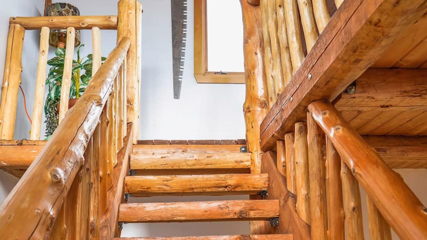 Sumas Mountain Lodge