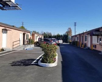 Cinema Motel - Van Nuys