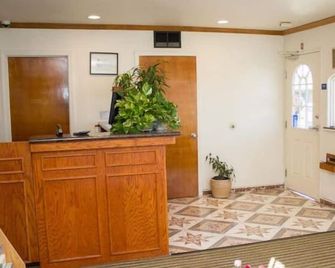 King's Rest Motel - Gilroy - Rezeption