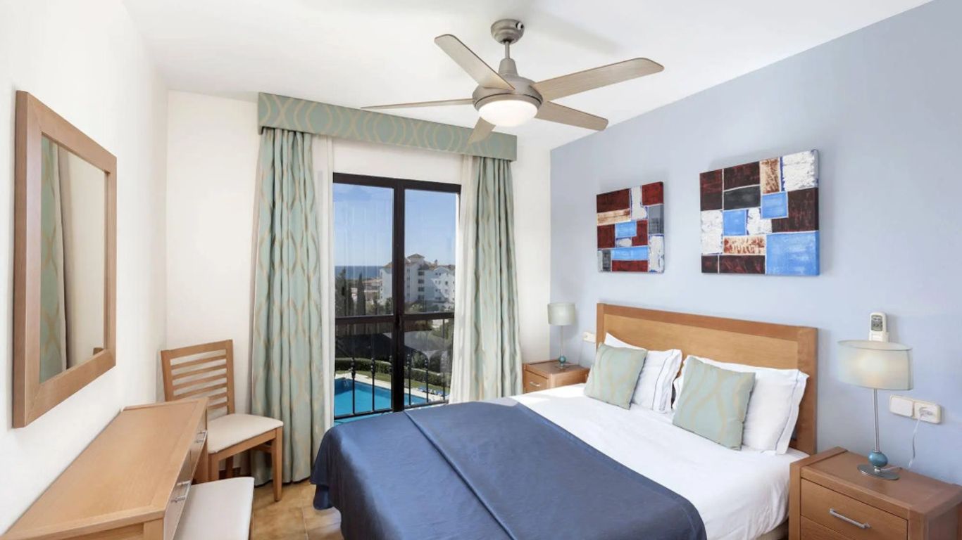 كراون ريزورتس كلوب دلتا مار