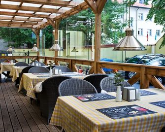 Memel Hotel - קלאיפדה - מסעדה