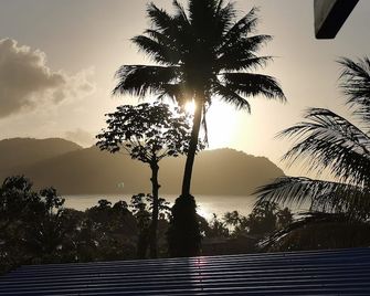 Karibik Ocean view Guesthouse Trinidad - Las Cuevas - Vista del exterior