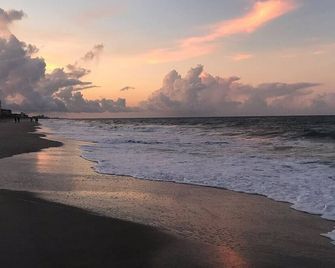 Great Home Close to shops, FIT, Beaches,and Space X - Melbourne - Beach